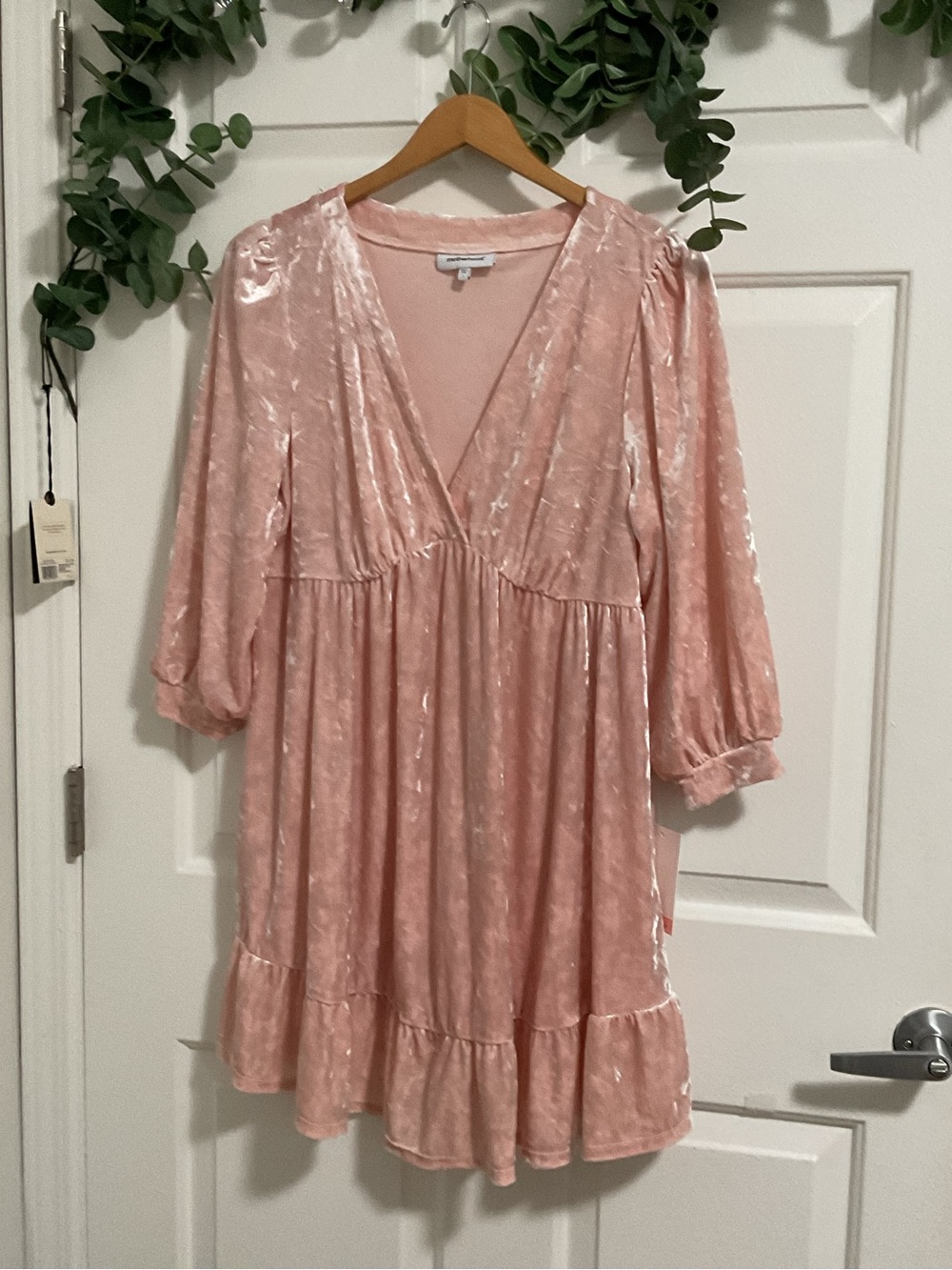 Motherhood Pink Crushed Velvet Maternity DRESS - Picture 2 of 6